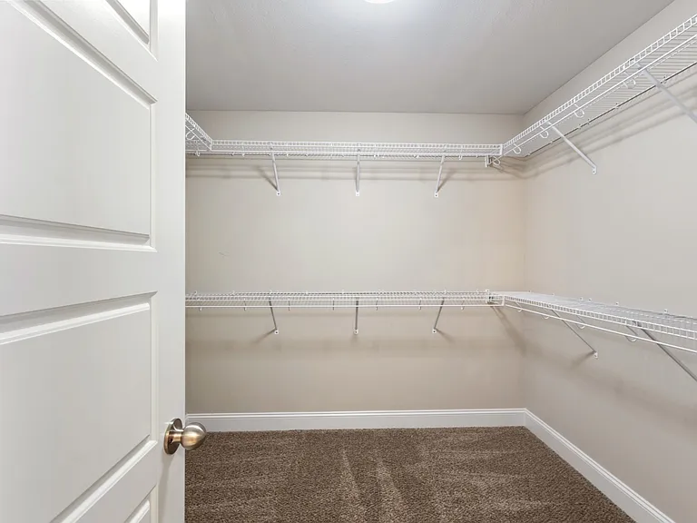 2433 Bucklin Dr — Photo 28
