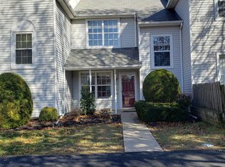 43 Everett Dr, Newtown, PA 18940