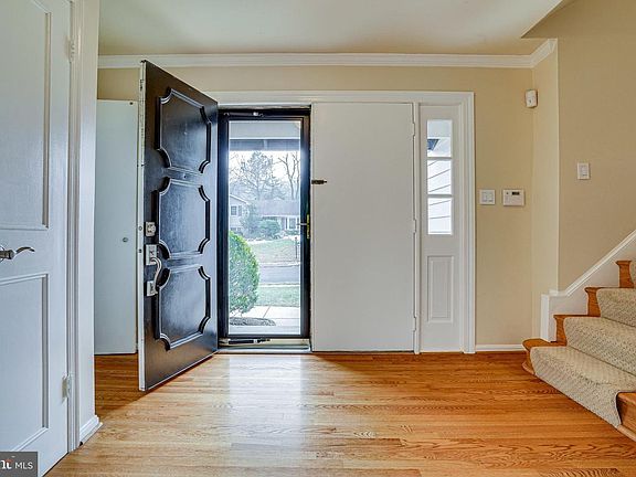 3rd image of 8506 Browning Ct