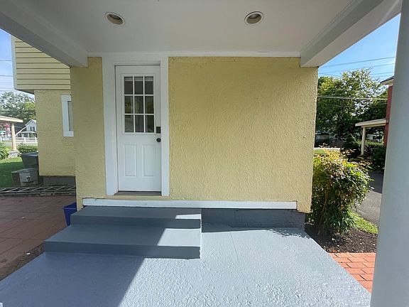 3rd image of 42 E Shirley Ave