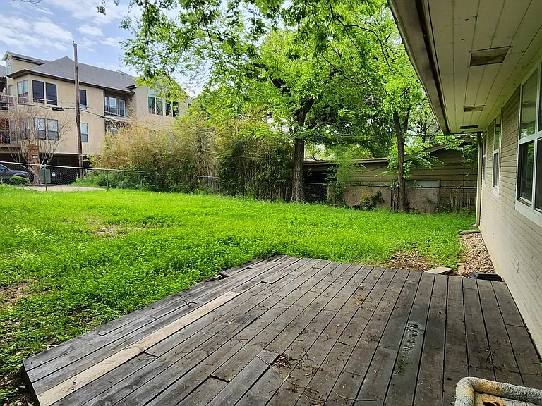 1913 David St — Photo 26