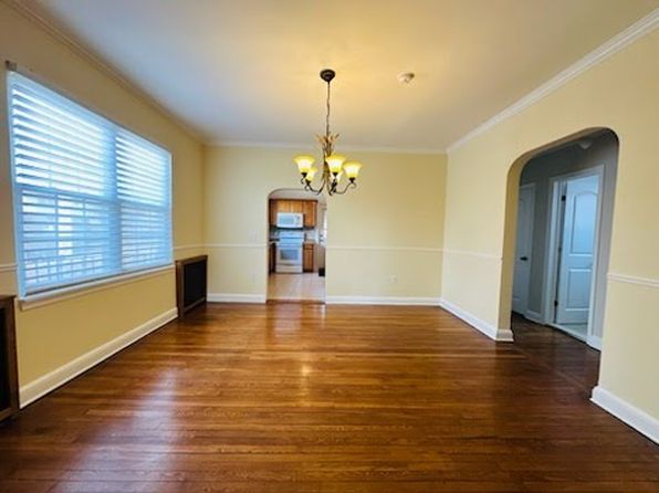 231 Manorhaven Blvd APT 1