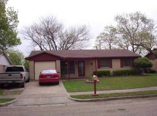 503 Cherokee St, Elm Mott, TX 76640