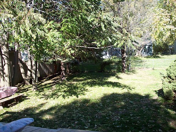 yard left side