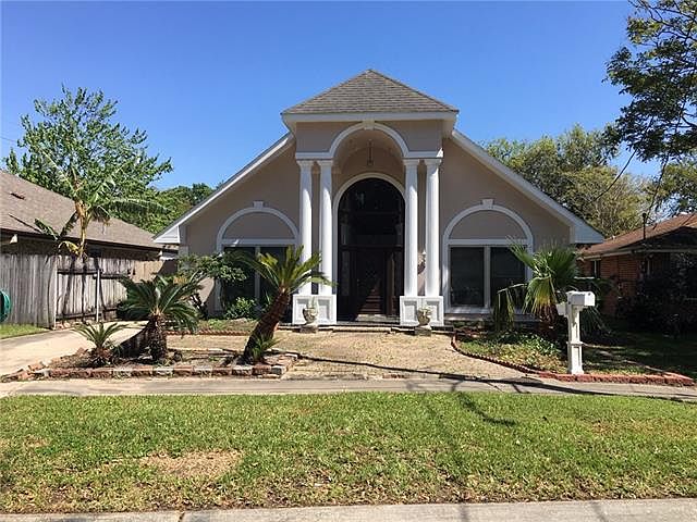 1st image of 4717 Lakewood Dr
