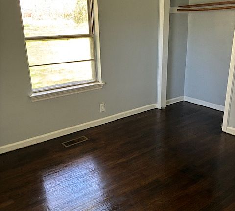 4th image of 3521 E Crest Dr