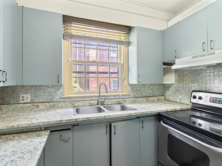 38 Marlborough Ave #1 — Photo 18