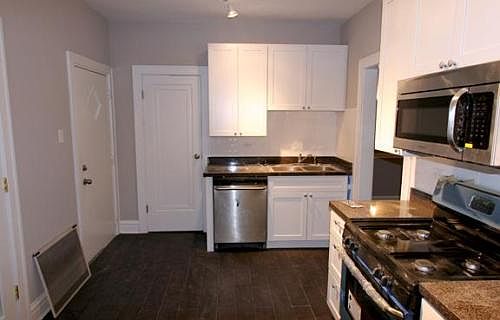 2nd image of 4110 N Mozart St