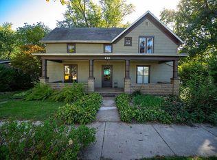 416 N 7th St, Goshen, IN 46528