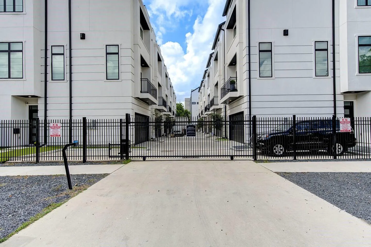 3 bed, 3.5 bath, 2542 sqft, $7,000 — Photo 3