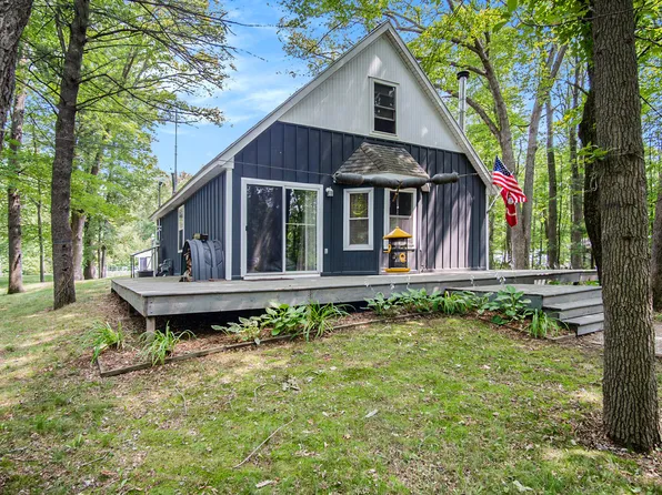 3532 Putnam Rd, Muskegon, MI 49445