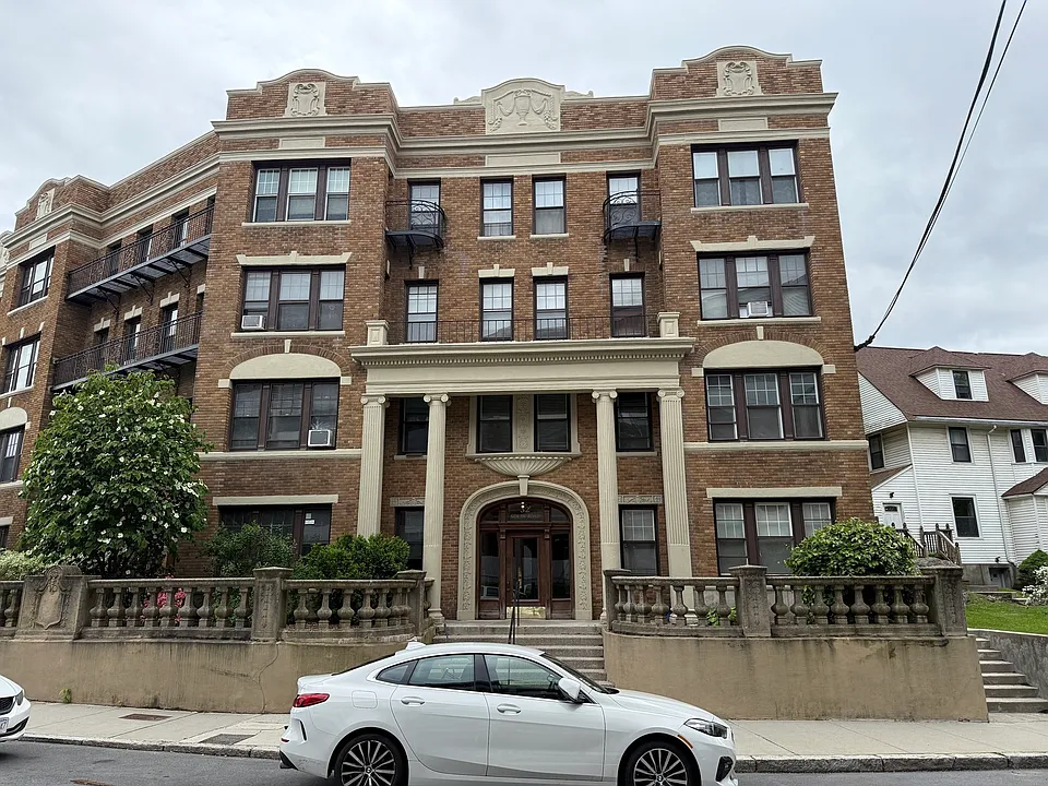 32 Sidlaw Rd #5