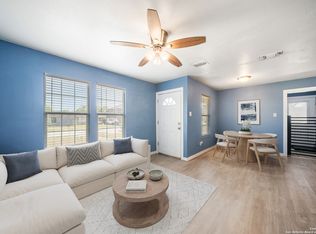 915 Deely Pl, San Antonio, TX 78221