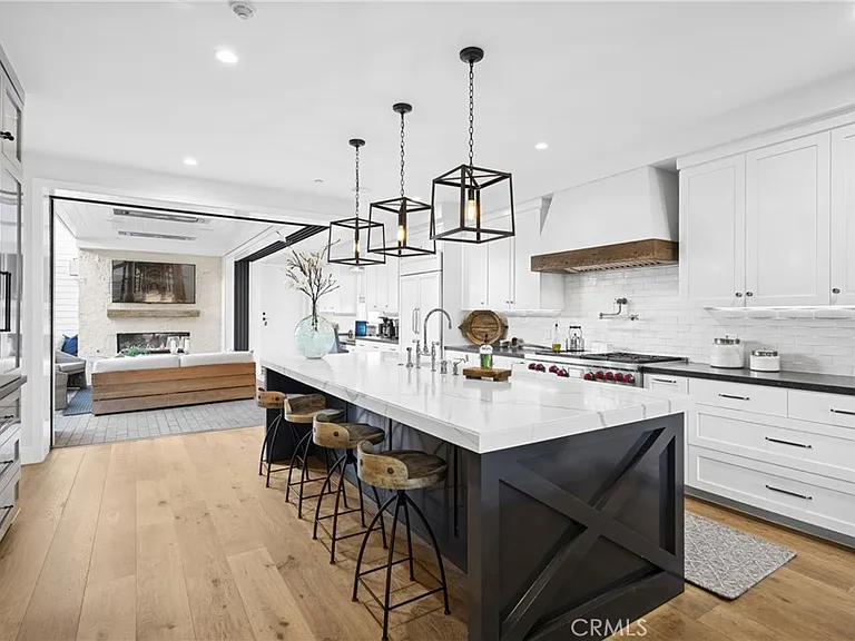 302 Orchid Ave — Photo 9