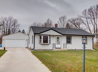 1545 S 171st St, New Berlin, WI 53151