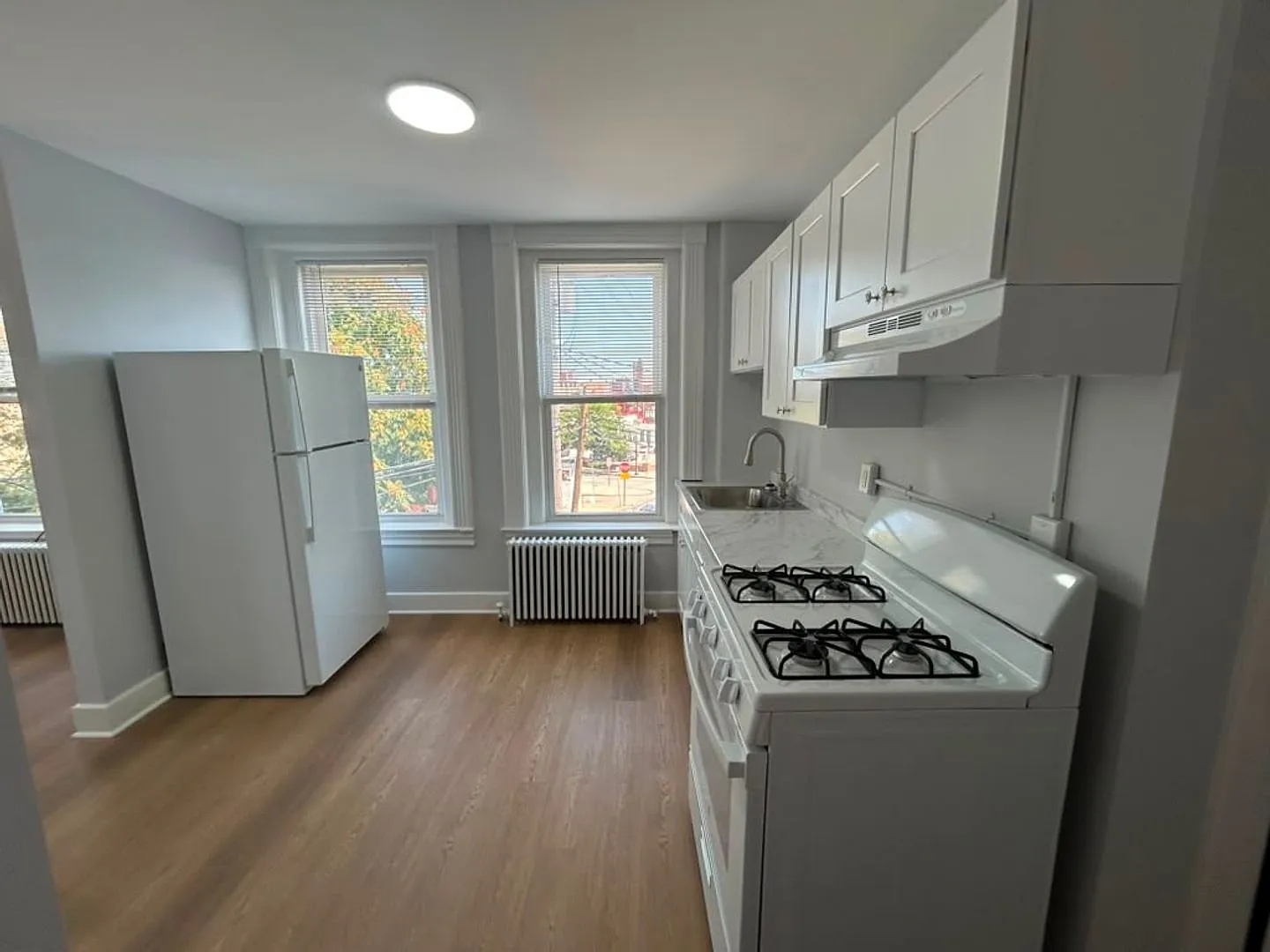 40 Pearl Street | Downtown New London Living Steps from the Waterfront — Photo 3