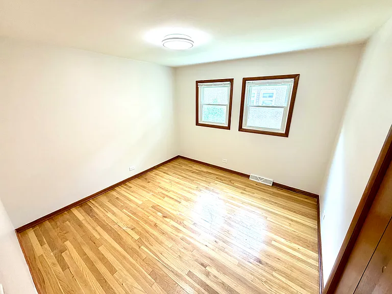 167 E Van Buren St #1 — Photo 11