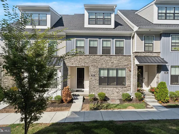 303 Star Tavern Ln, West Chester, PA 19382