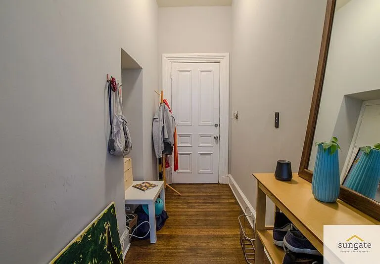 907 Saint Paul St #2F — Photo 3