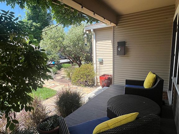 5th image of 116 Gilbert Ave
