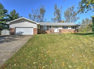 1575 W Allison Dr, Decatur, IL 62526