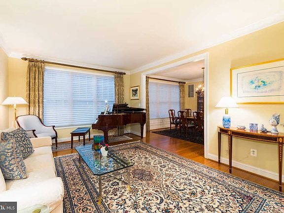 4th image of 6956 Park Ave