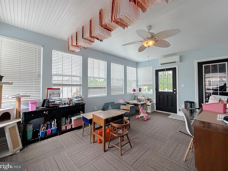 23687 Coventry Dr — Photo 21