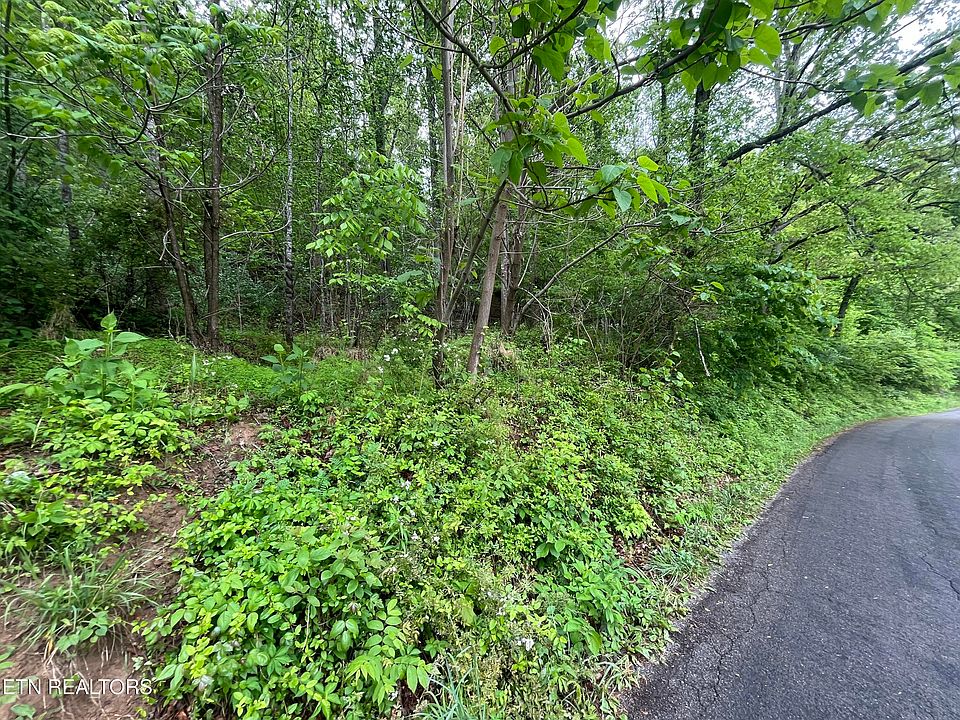1st image of Valley Creek Rd