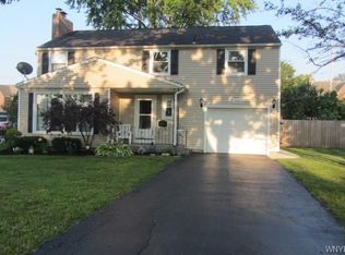 3046 Delancey Rd, Niagara Falls, NY 14305