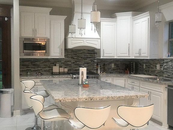 4th image of 3858 N Jasmine Dr
