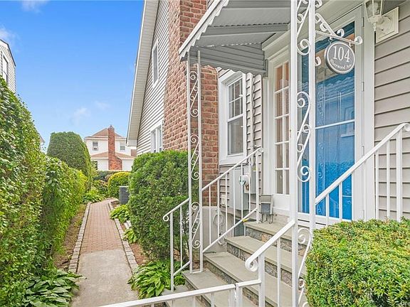 4th image of 104 Sherwood Ave