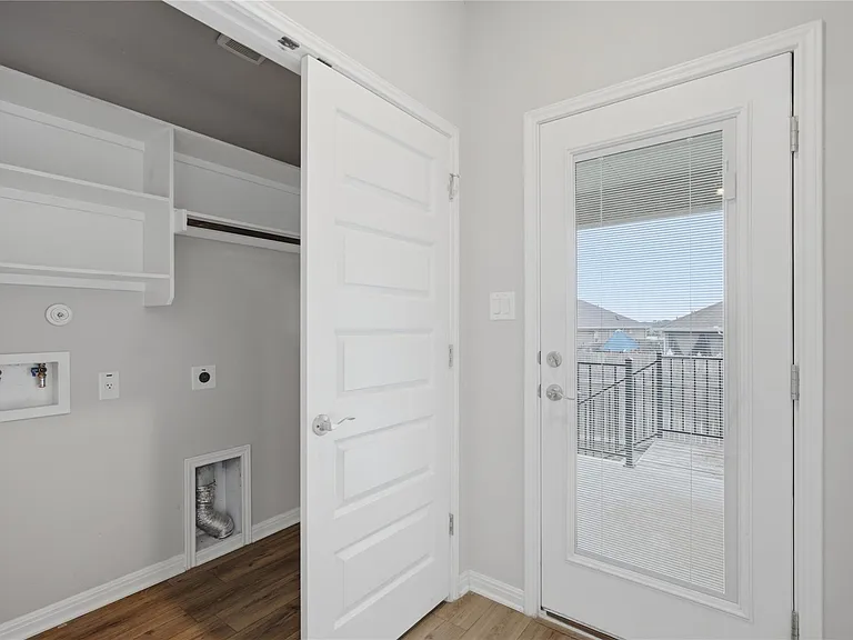 126 Fairmeadow Downs Dr — Photo 16