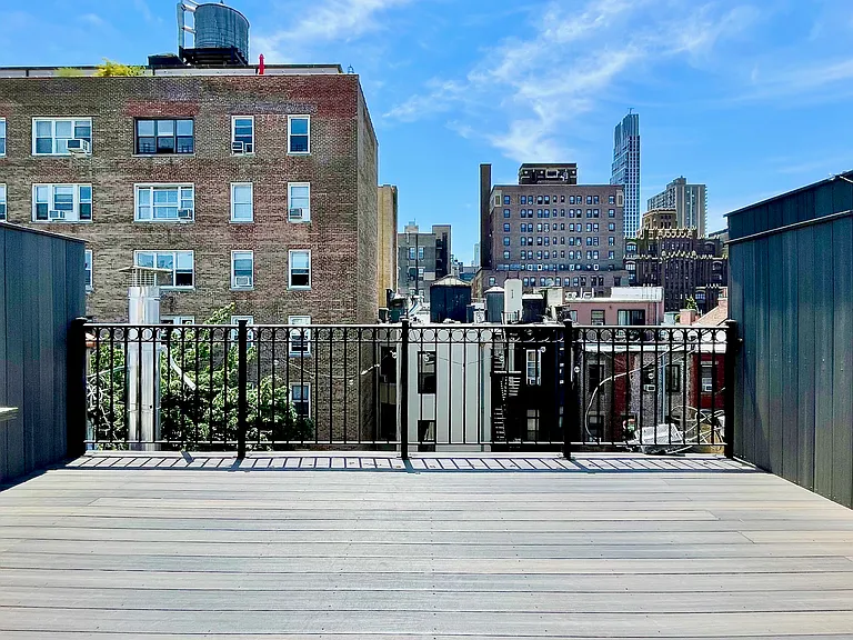 130 W 75th St #2E — Photo 1