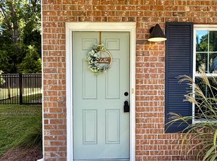 266 Fleming Rd, Charleston, SC 29412
