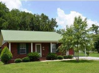 5566 Forest Hills Ln, Milton, FL 32570