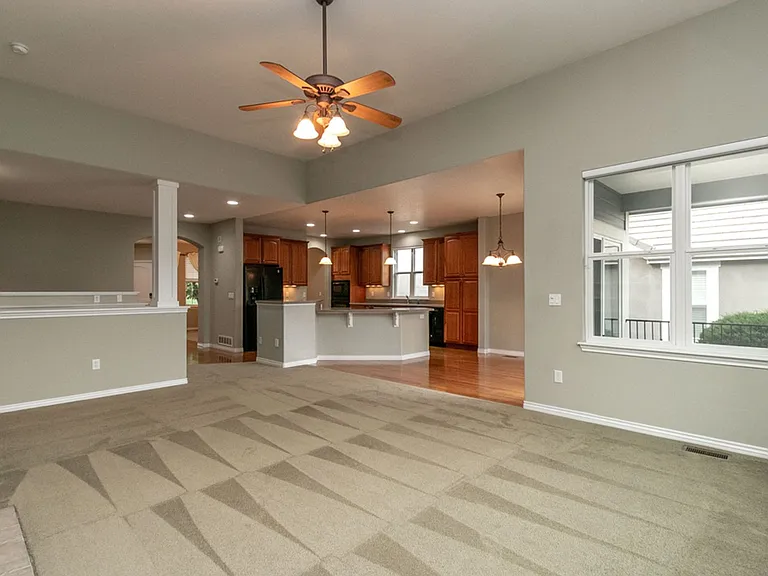 711 Windflower Dr — Photo 8