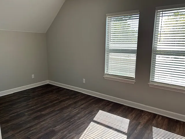 409 W Maple Ave #B — Photo 23