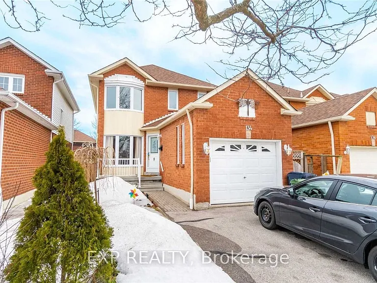 134 Sandown Ave #BASEMENT — Photo 1