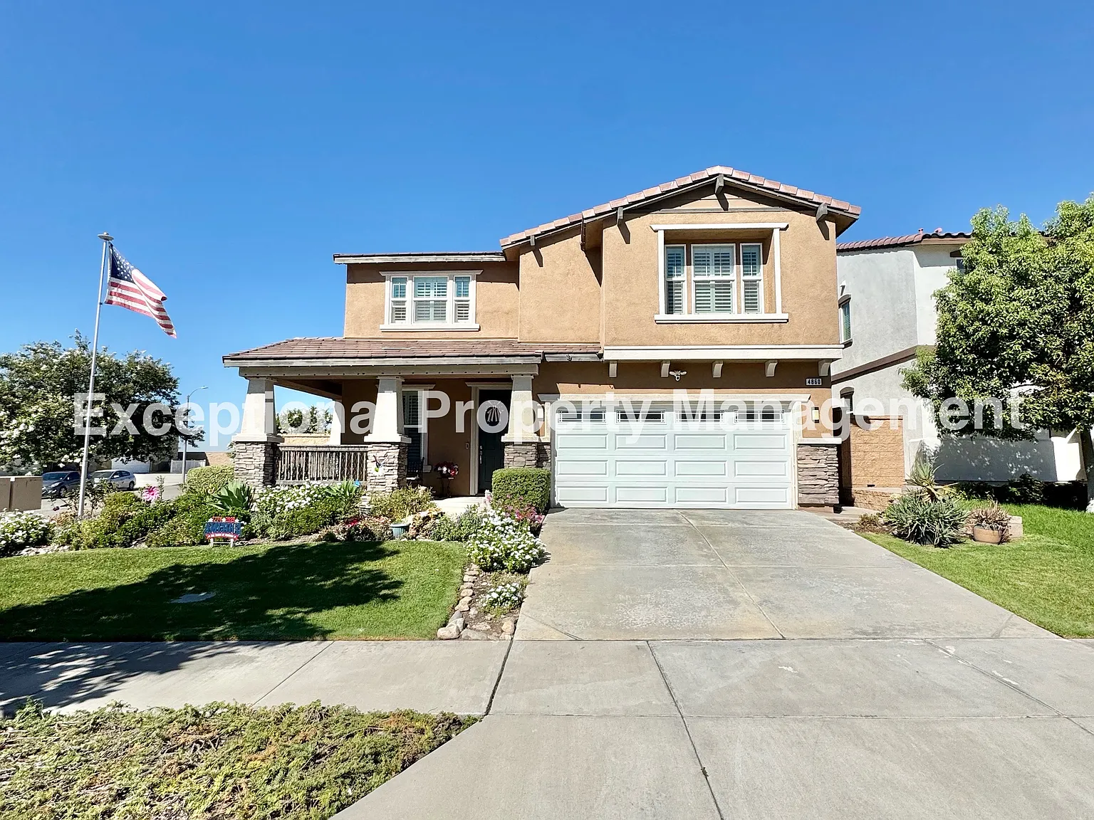3 bed, 2.5 bath, 2306 sqft, $3,800 — Photo 1