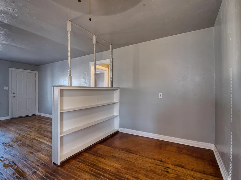 3112 Cashion Pl — Photo 6