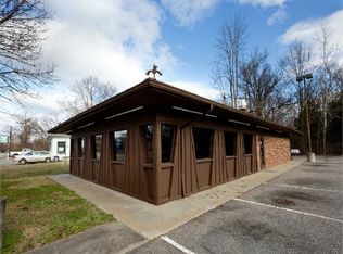 1510 W 3rd St, Farmville, VA 23901