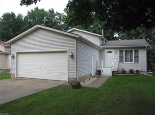 5049 Ridgewood St, Lorain, OH 44055