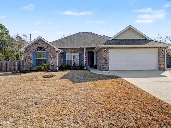 13720 Hidden Oaks Dr, Gulfport, MS 39503