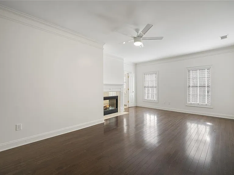 2603 Oglethorpe Cir — Photo 34