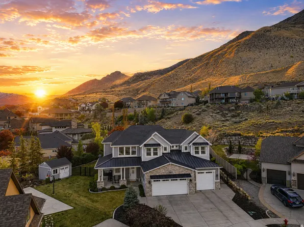 9558 N Avanyu Dr, Cedar Hills, UT 84062