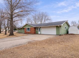 300 Highland Ave, Erie, IL 61250