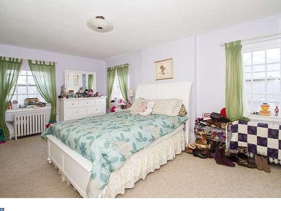 2nd image of 6420 Wissahickon Ave
