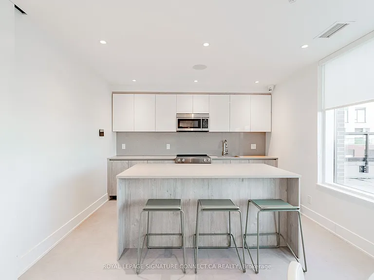 3100 Keele St #423 — Photo 27