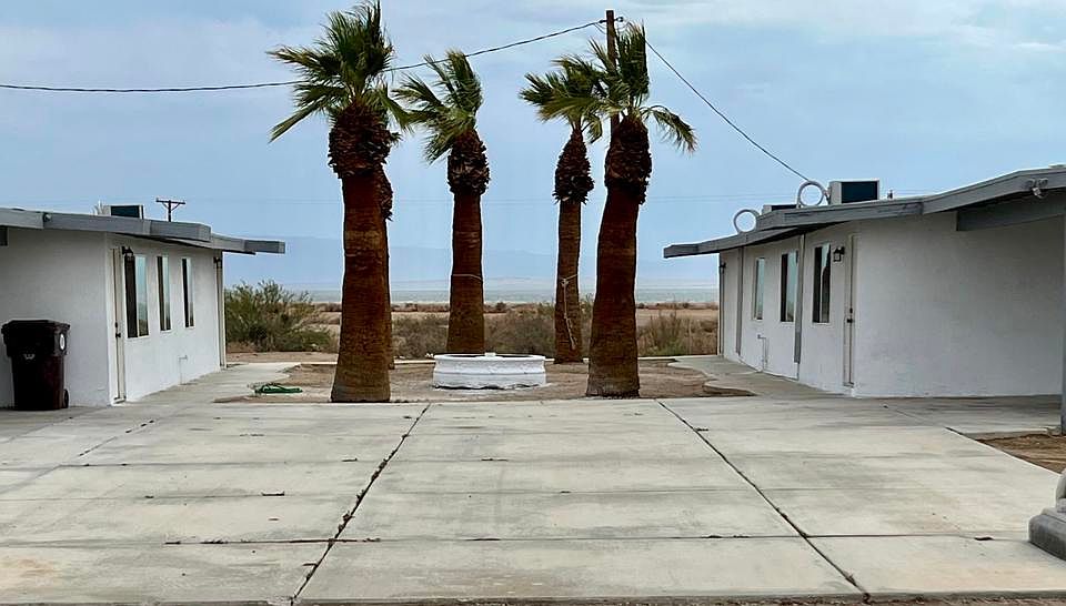 1st image of 2542 Sea View Dr