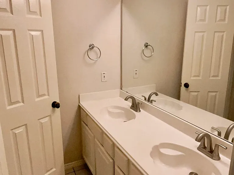 10305 Cecile Dr — Photo 19